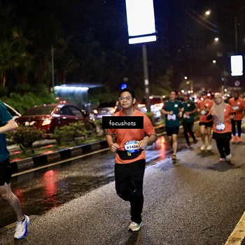 Runner Photo 7658911