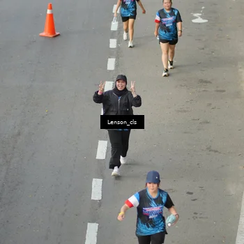 Runner Photo 7658912