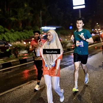 Runner Photo 7658916