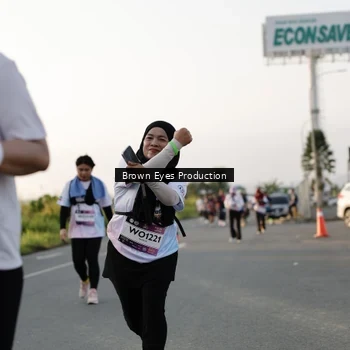 Runner Photo 7658925