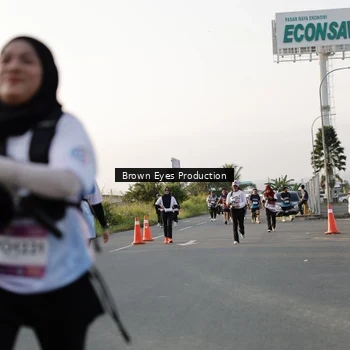 Runner Photo 7658933