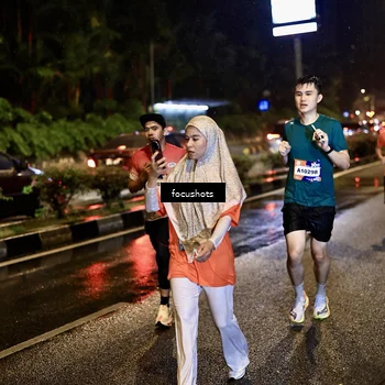 Runner Photo 7658949