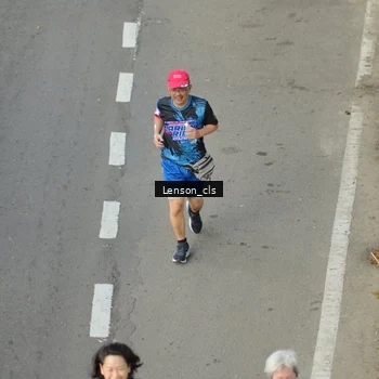Runner Photo 7658951