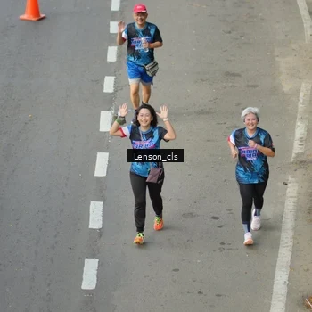 Runner Photo 7658965