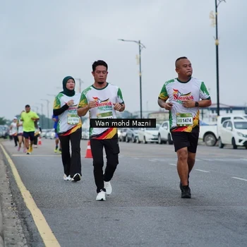 Runner Photo 7658989