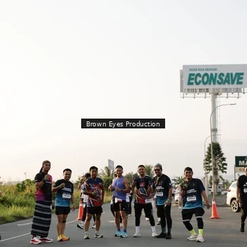 Runner Photo 7658993