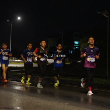 Runner Photo 765901