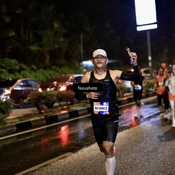 Runner Photo 7659013