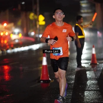Runner Photo 7659021
