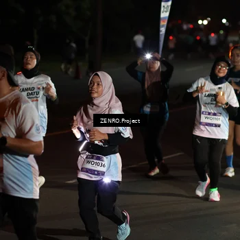 Runner Photo 7659025