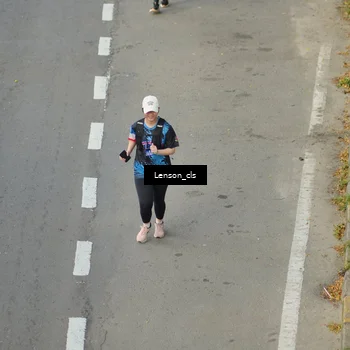 Runner Photo 7659036