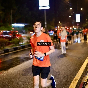 Runner Photo 7659039