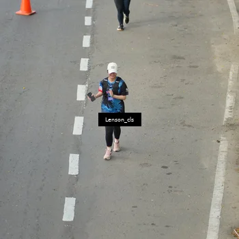 Runner Photo 7659040