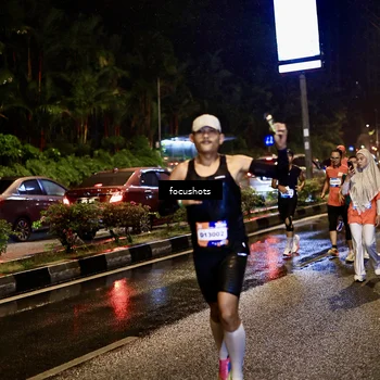 Runner Photo 7659044