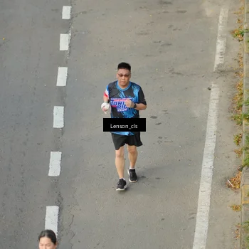 Runner Photo 7659059