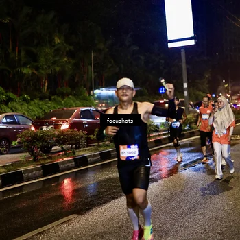 Runner Photo 7659063