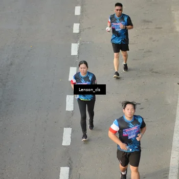 Runner Photo 7659065