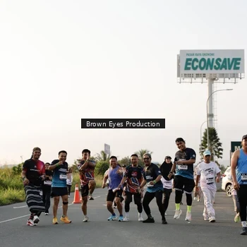 Runner Photo 7659069