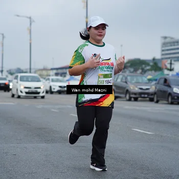 Runner Photo 7659070