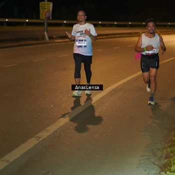 Runner Photo 7659071
