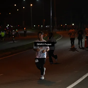Runner Photo 7659077