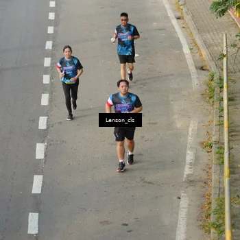 Runner Photo 7659088