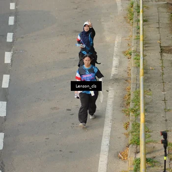 Runner Photo 7659093