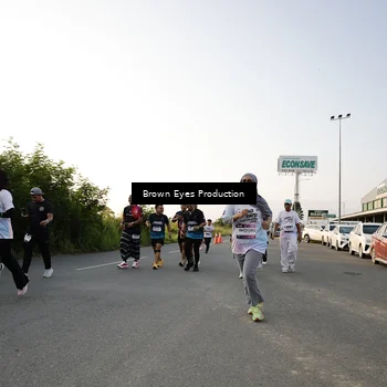 Runner Photo 7659099