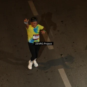 Runner Photo 7659124