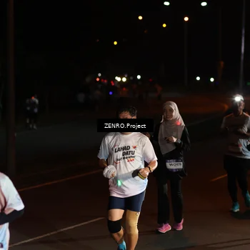 Runner Photo 7659156