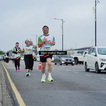 Runner Photo 7659181