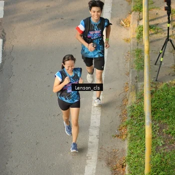 Runner Photo 7659191