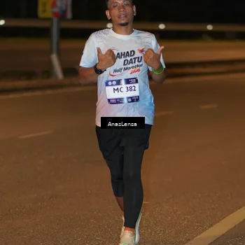 Runner Photo 7659203