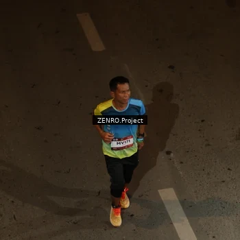 Runner Photo 7659273