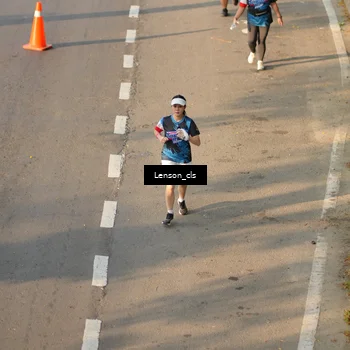 Runner Photo 7659300