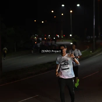 Runner Photo 7659303