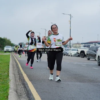 Runner Photo 7659306