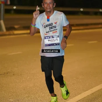 Runner Photo 7659316