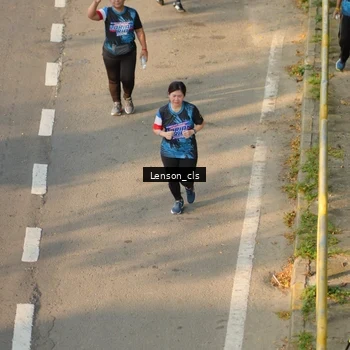 Runner Photo 7659377