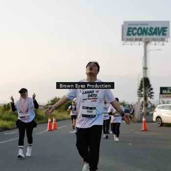 Runner Photo 7659383