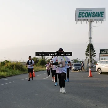 Runner Photo 7659385