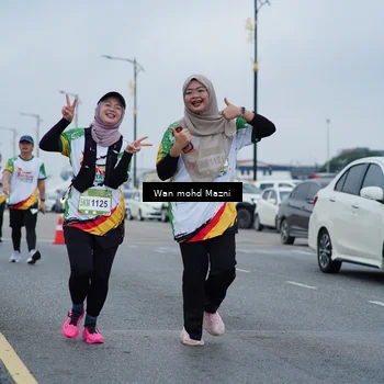 Runner Photo 7659389