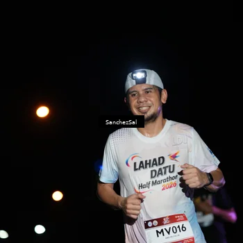 Runner Photo 7659398