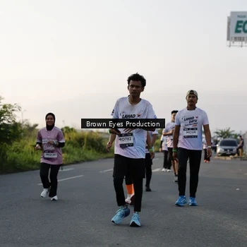 Runner Photo 7659436