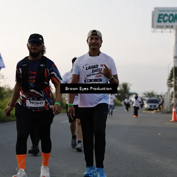Runner Photo 7659451