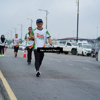 Runner Photo 7659471