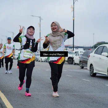 Runner Photo 7659495