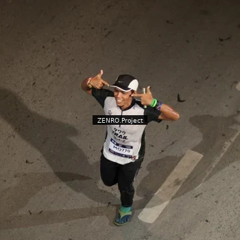 Runner Photo 7659496