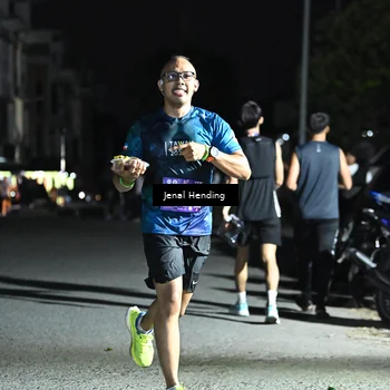 Runner Photo 7659501