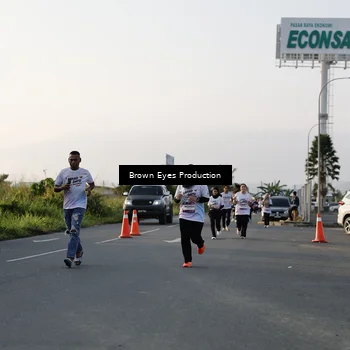 Runner Photo 7659543